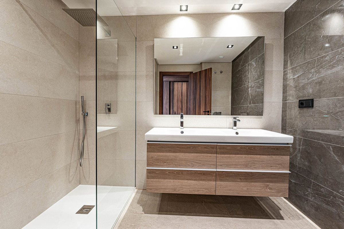 Appartement te koop in Nueva Andalucía | 3 slaapkamers H5293786