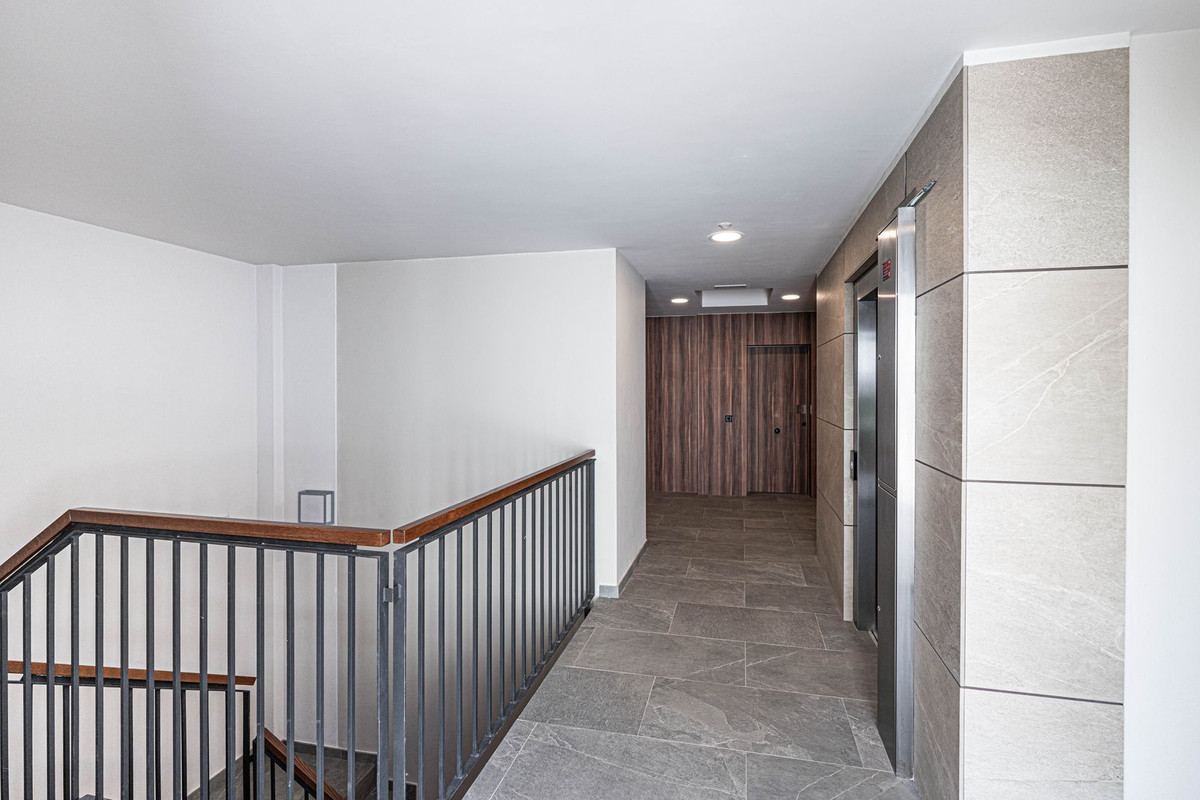 Appartement te koop in Nueva Andalucía | 3 slaapkamers H5293786