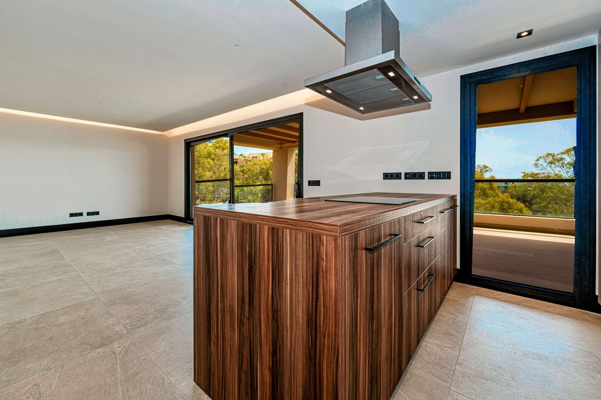 Appartement te koop in Nueva Andalucía | 3 slaapkamers H5293786