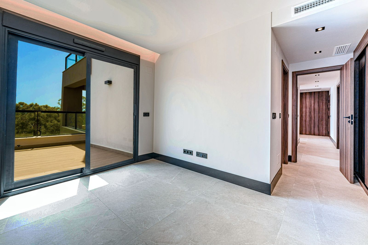 Appartement te koop in Nueva Andalucía | 3 slaapkamers H5293786