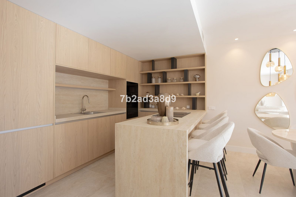 Appartement te koop in Nueva Andalucía | 4 slaapkamers H5293948