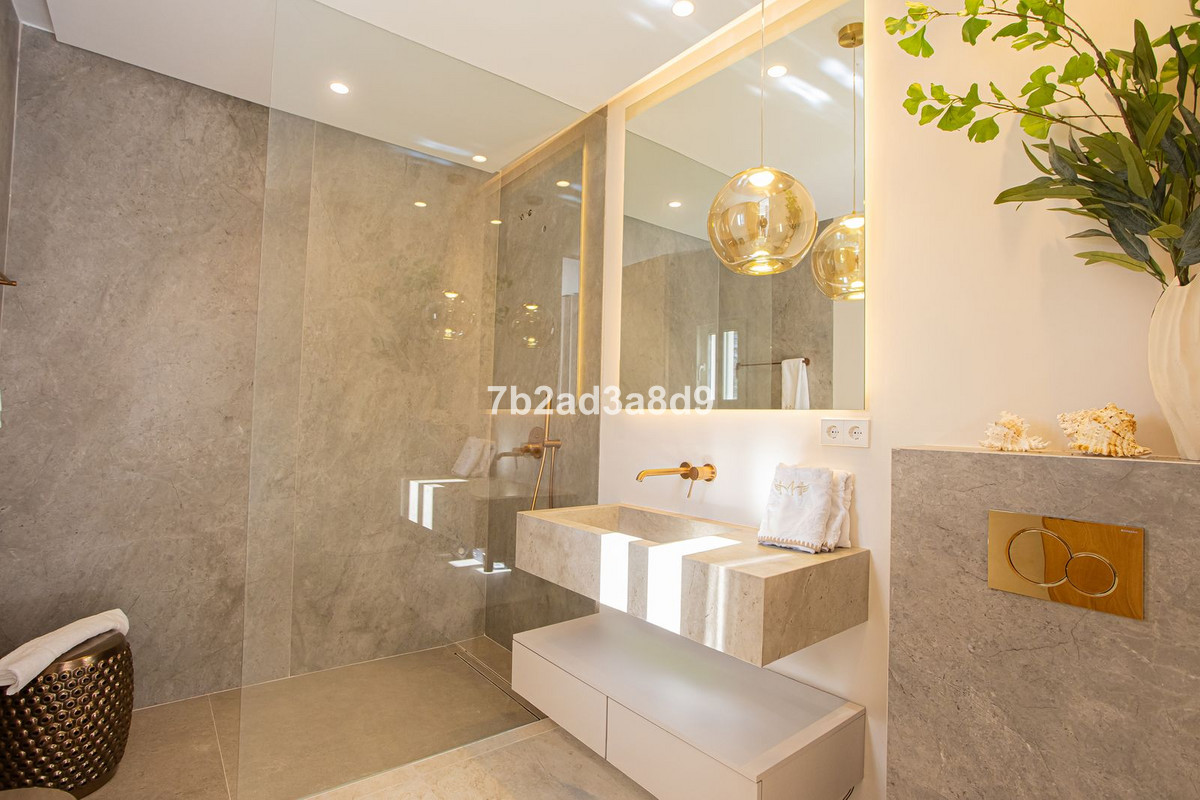 Appartement te koop in Nueva Andalucía | 4 slaapkamers H5293948