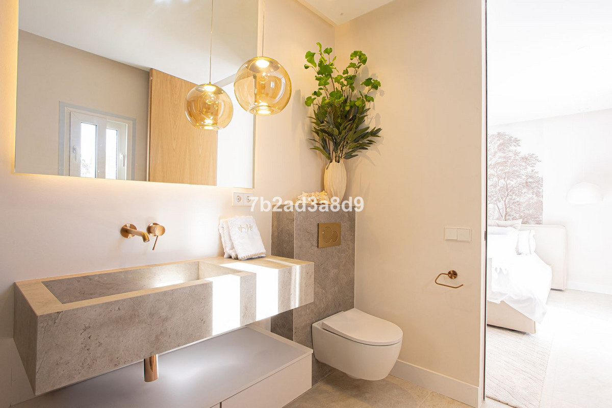 Appartement te koop in Nueva Andalucía | 4 slaapkamers H5293948