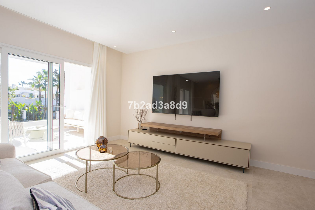 Appartement te koop in Nueva Andalucía | 4 slaapkamers H5293948