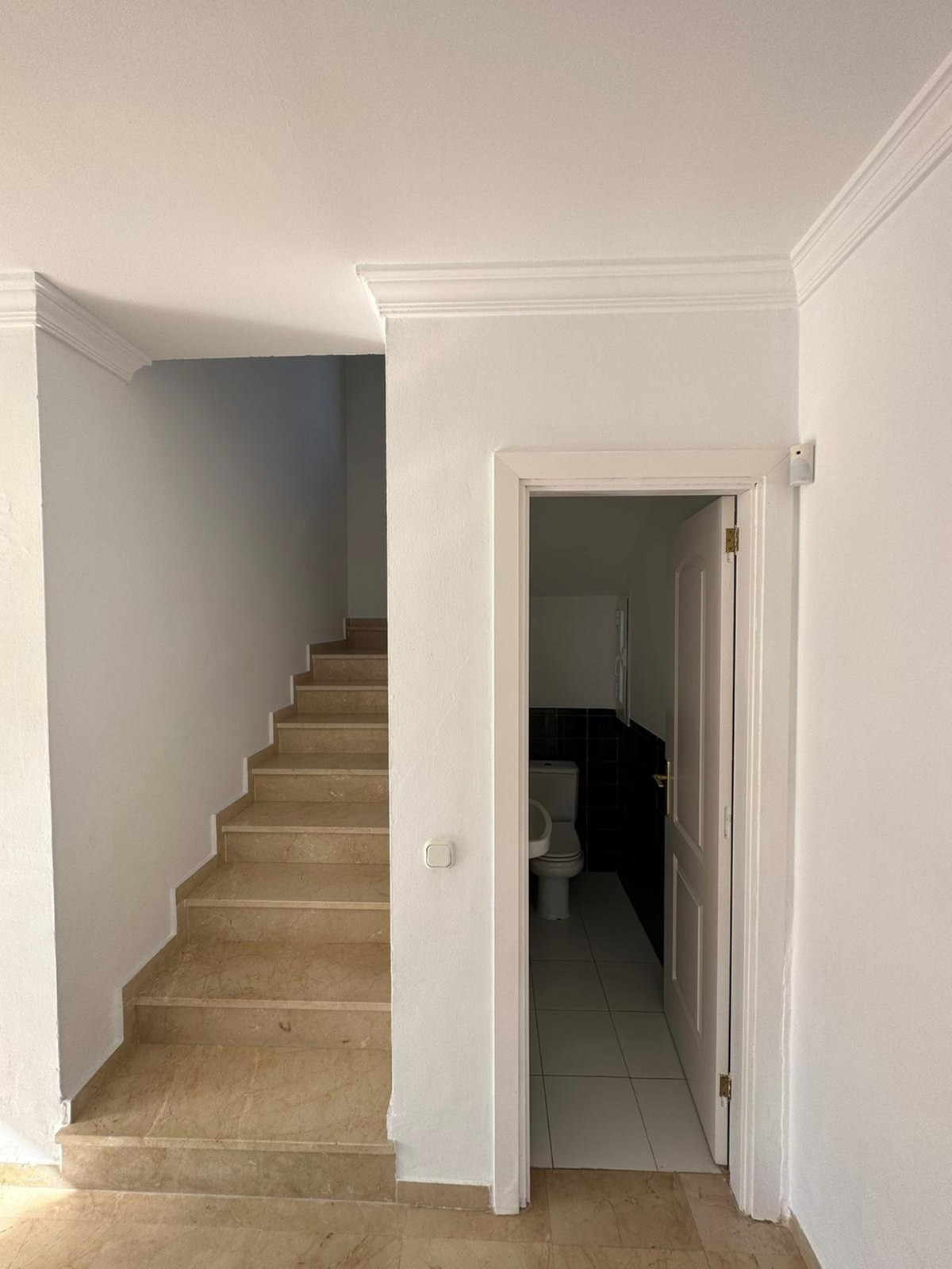 Huis te koop in Nueva Andalucía | 5 slaapkamers H5294248