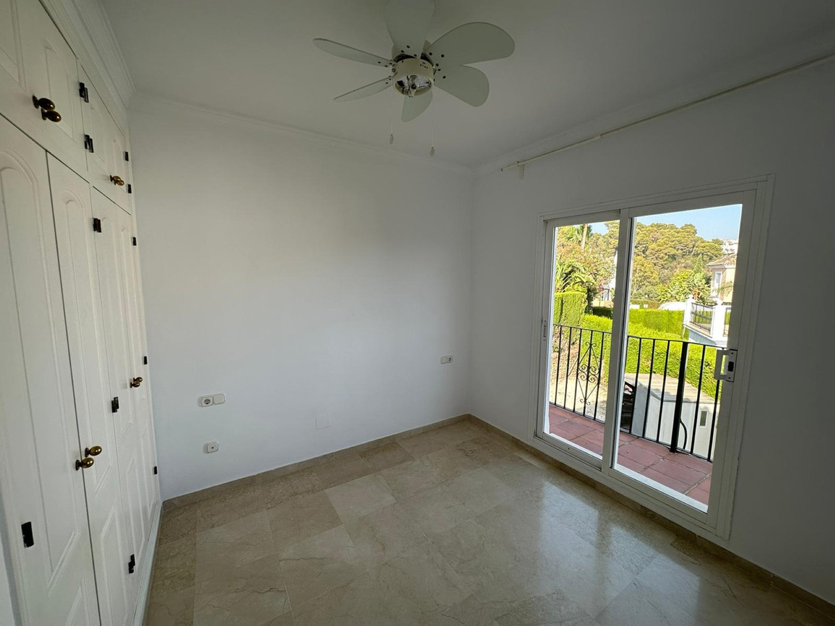 Huis te koop in Nueva Andalucía | 5 slaapkamers H5294248