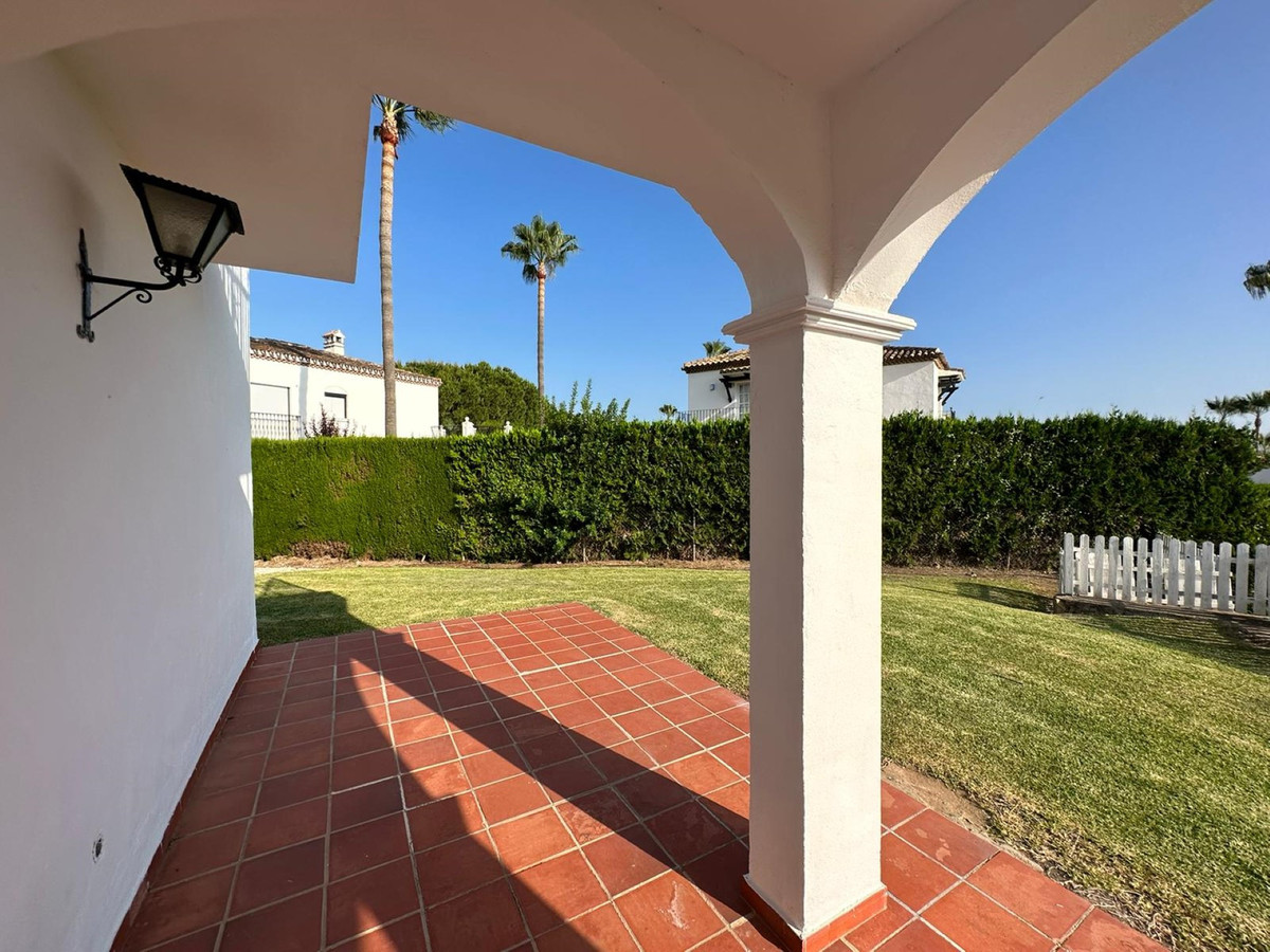Huis te koop in Nueva Andalucía | 5 slaapkamers H5294248