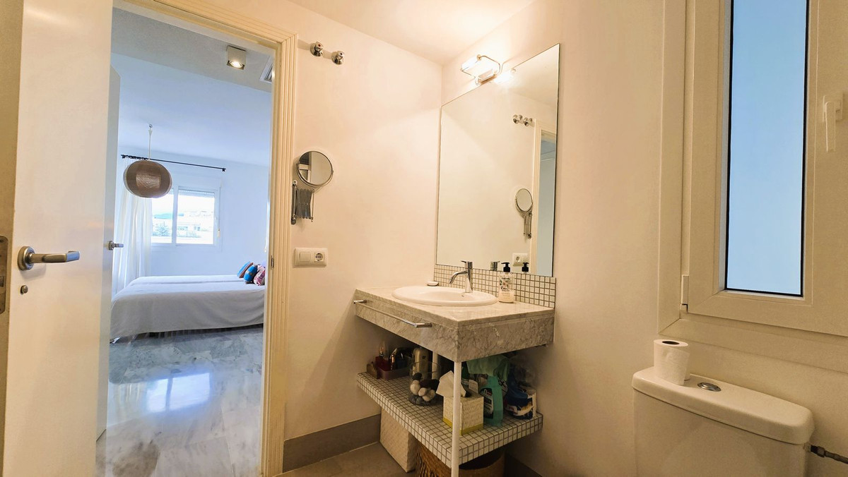 Appartement te koop in Nueva Andalucía | 1 slaapkamers H5295856