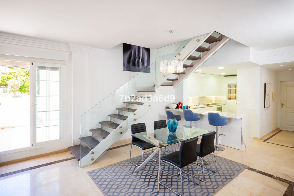 Appartement te koop in Nueva Andalucía | 3 slaapkamers H5295895