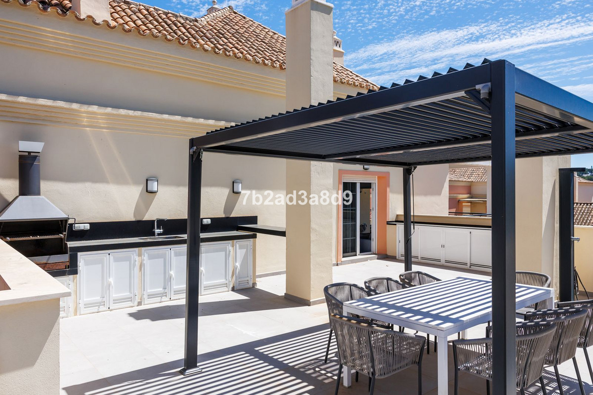 Appartement te koop in Nueva Andalucía | 3 slaapkamers H5295895