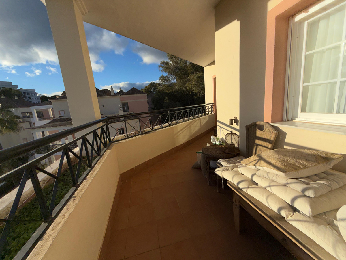 Appartement te koop in Nueva Andalucía | 4 slaapkamers H5299234