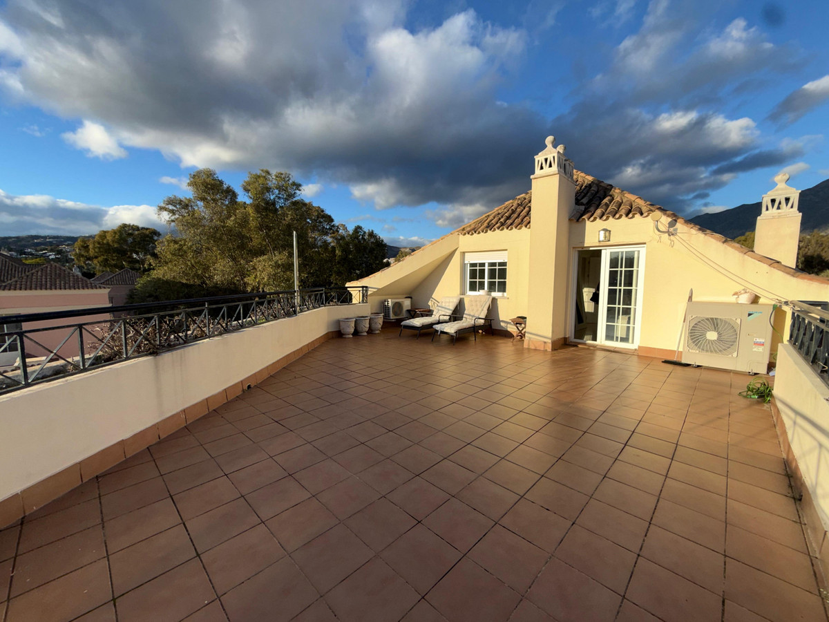 Appartement te koop in Nueva Andalucía | 4 slaapkamers H5299234