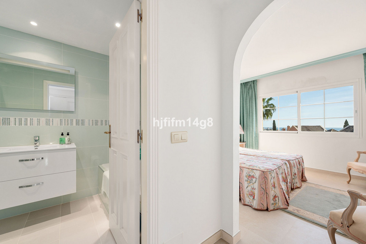 Appartement te koop in Nueva Andalucía | 3 slaapkamers H5300596