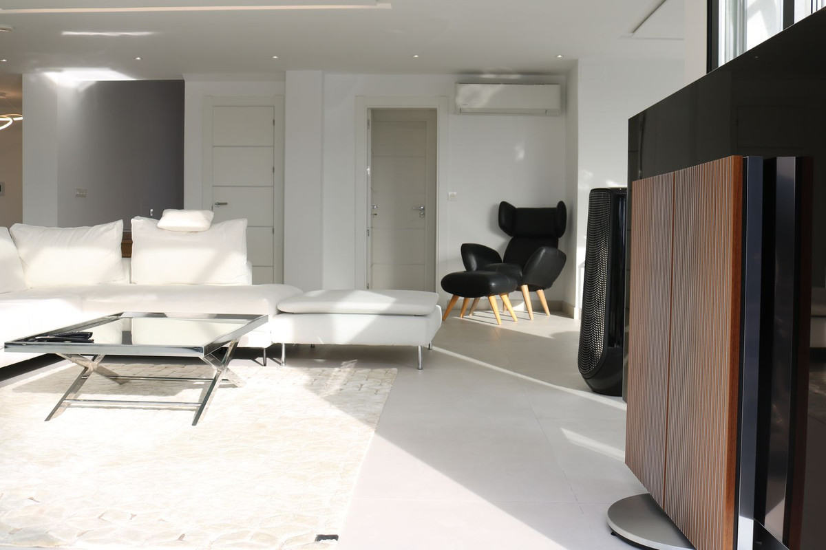 Property main view 100