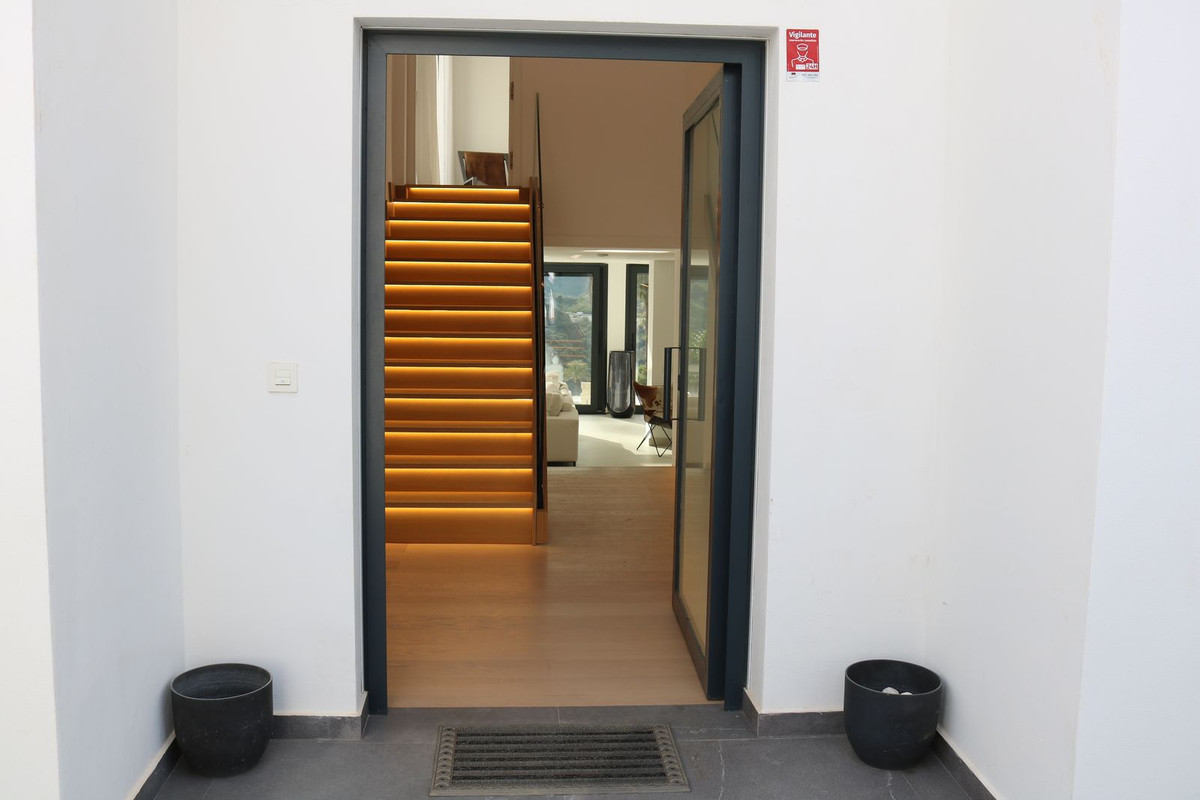 Property main view 77