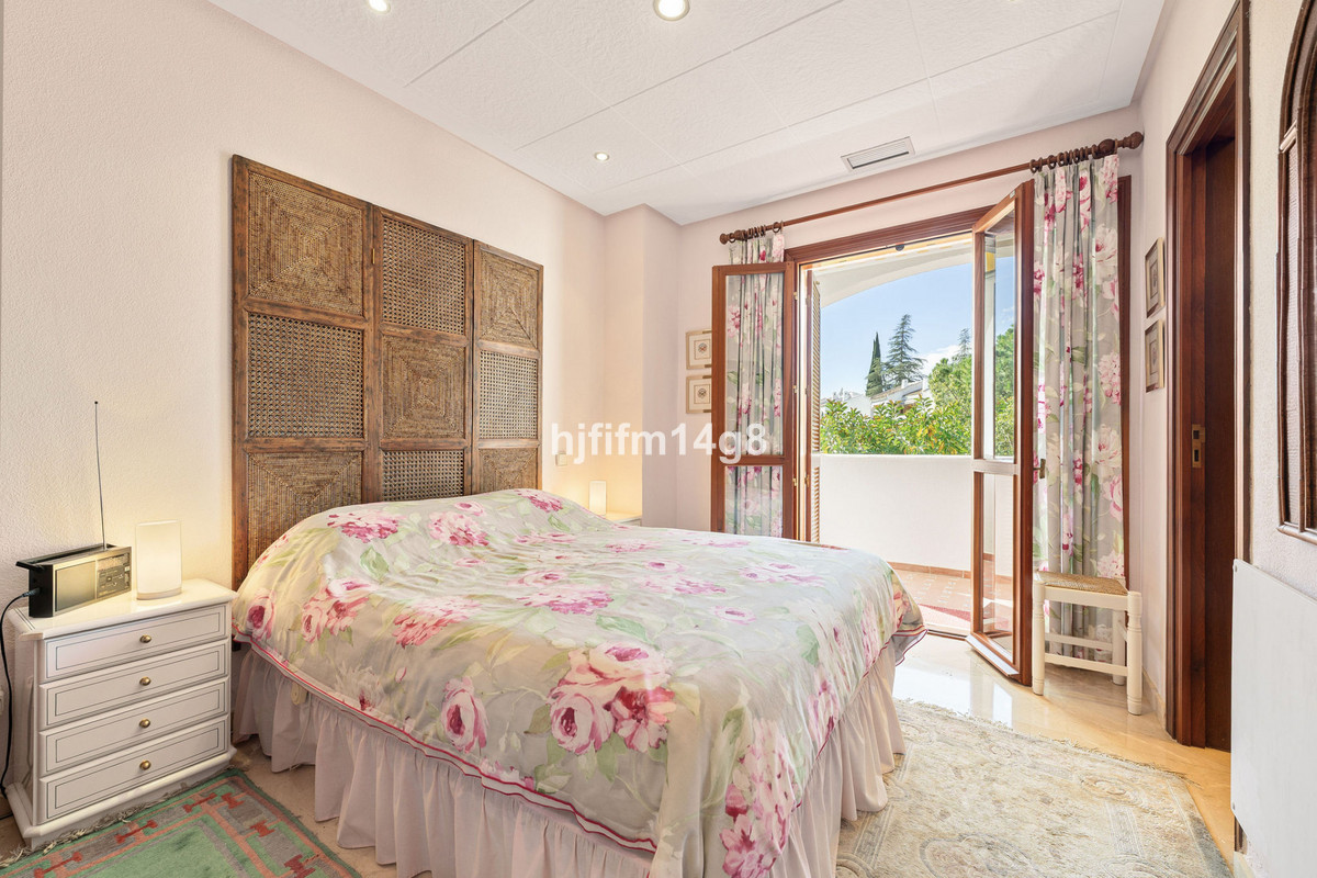 Appartement te koop in Nueva Andalucía | 2 slaapkamers H5307103