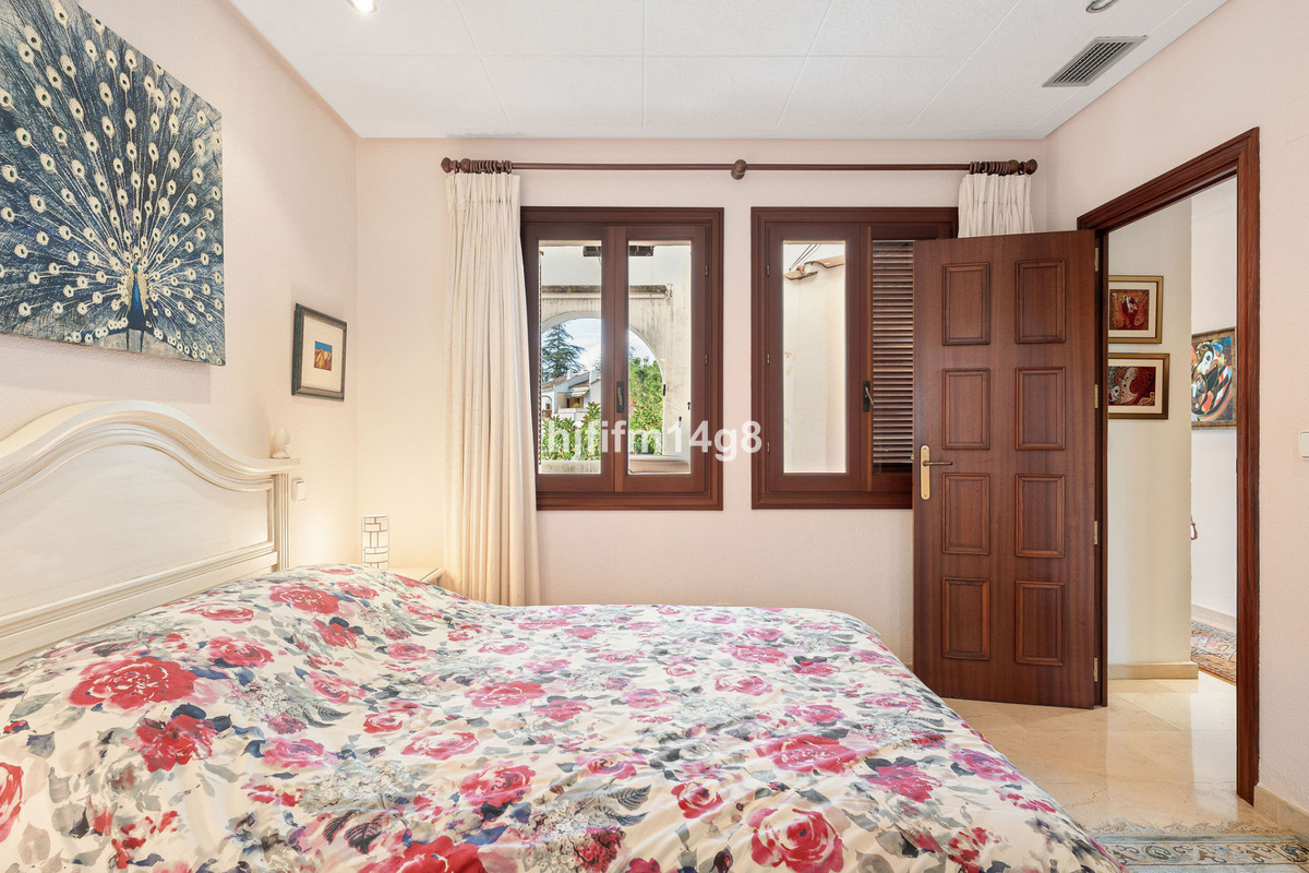 Appartement te koop in Nueva Andalucía | 2 slaapkamers H5307103