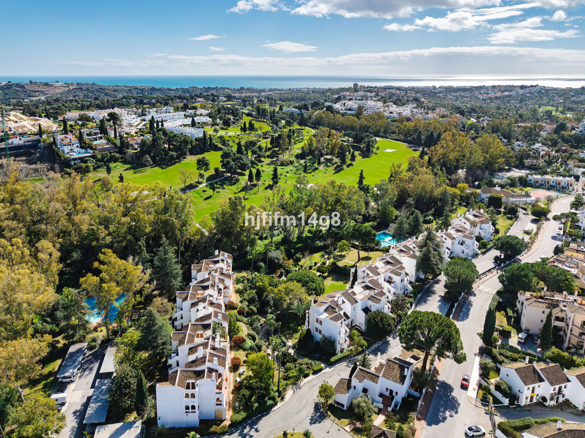 Appartement te koop in Nueva Andalucía | 2 slaapkamers H5307103