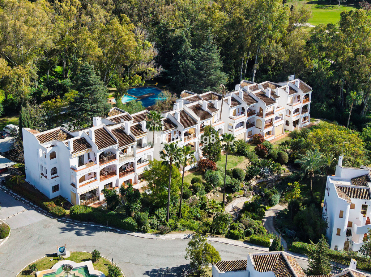 Appartement te koop in Nueva Andalucía | 2 slaapkamers H5307103