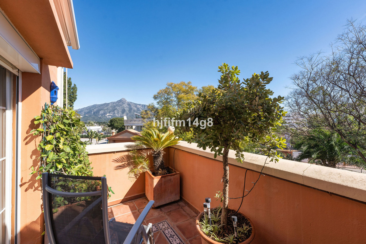 Appartement te koop in Nueva Andalucía | 3 slaapkamers H5309341