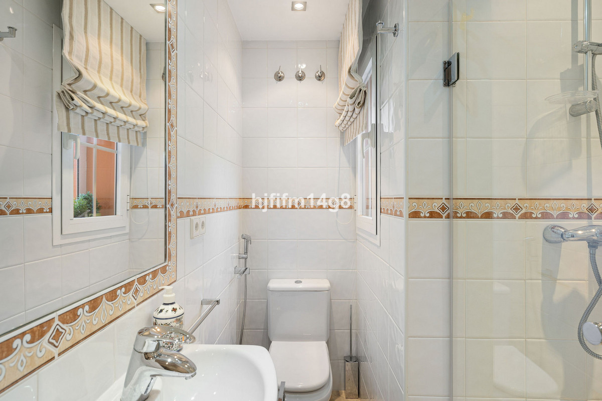 Appartement te koop in Nueva Andalucía | 3 slaapkamers H5309341