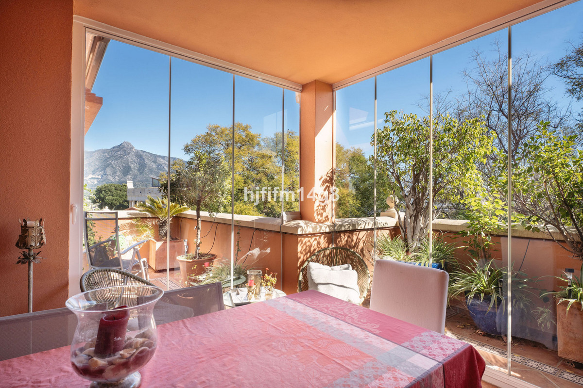 Appartement te koop in Nueva Andalucía | 3 slaapkamers H5309341