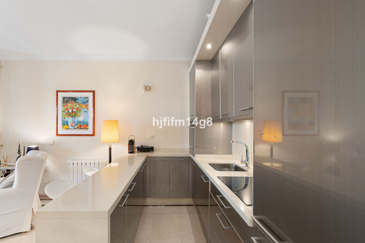 Appartement te koop in Nueva Andalucía | 3 slaapkamers H5309341