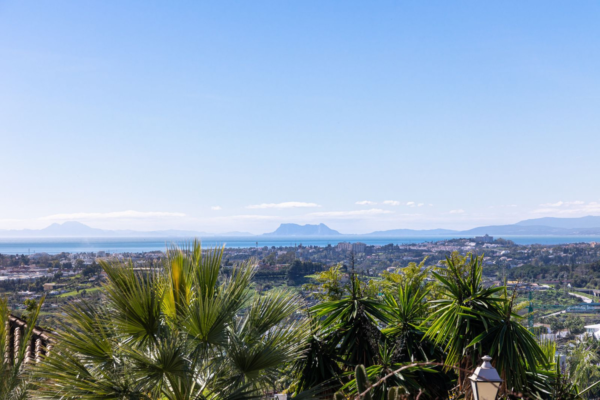 Appartement te koop in Nueva Andalucía | 3 slaapkamers H5310676