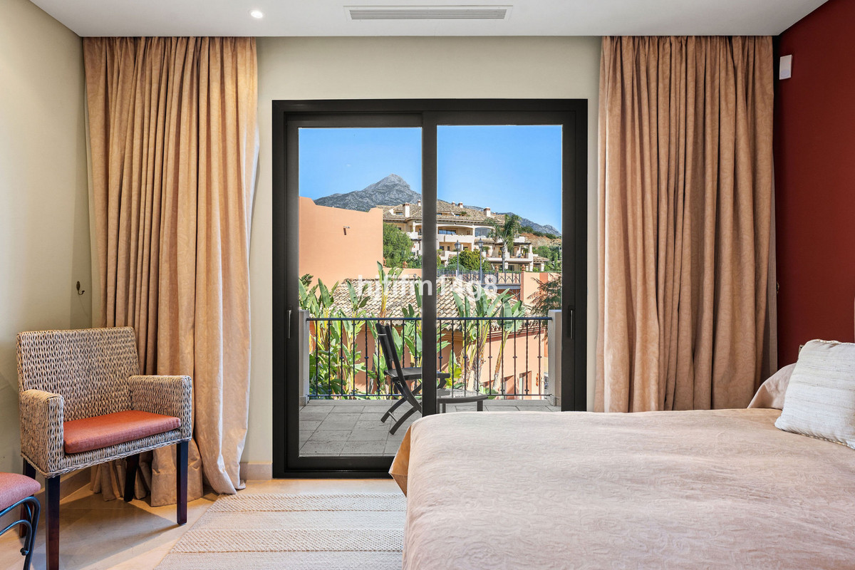 Appartement te koop in Nueva Andalucía | 3 slaapkamers H5311015