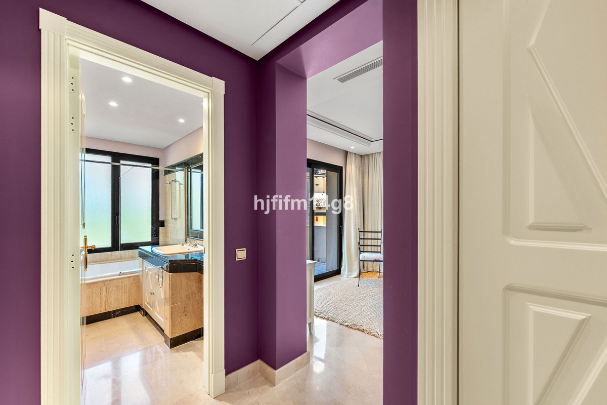 Appartement te koop in Nueva Andalucía | 3 slaapkamers H5311015