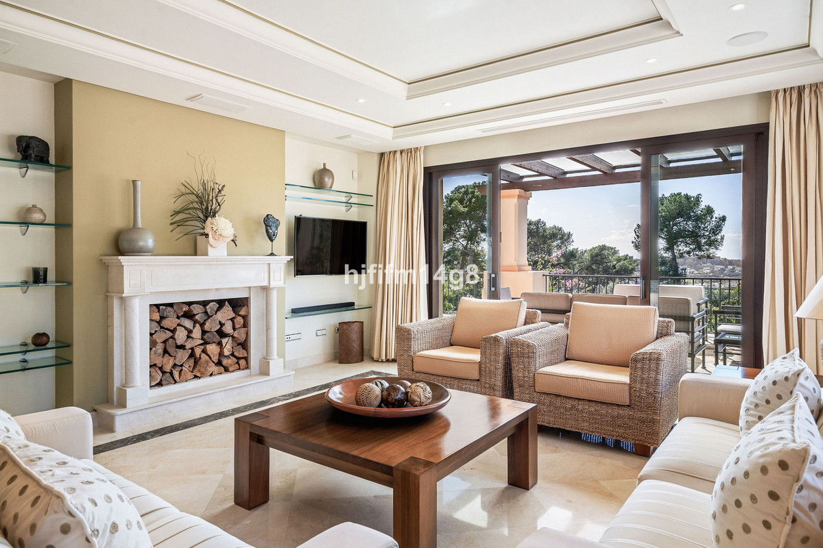 Appartement te koop in Nueva Andalucía | 3 slaapkamers H5311015