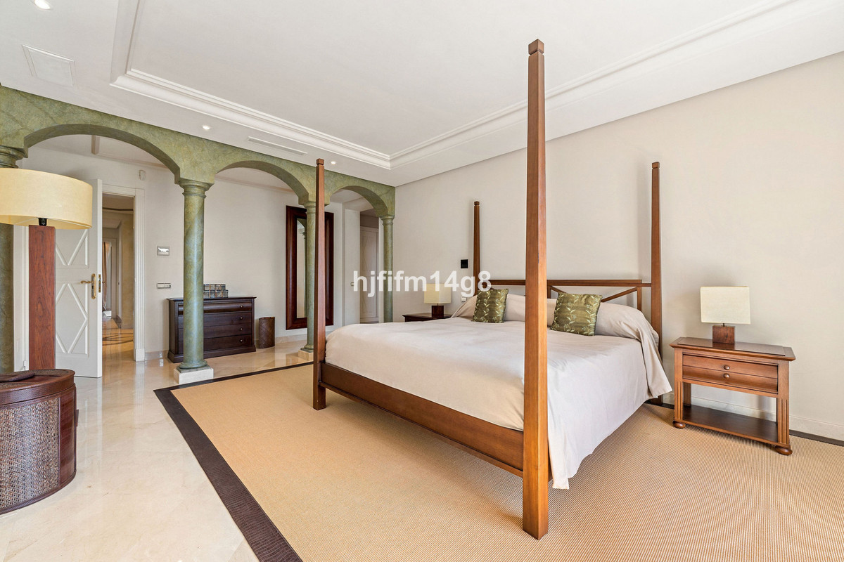 Appartement te koop in Nueva Andalucía | 3 slaapkamers H5311015