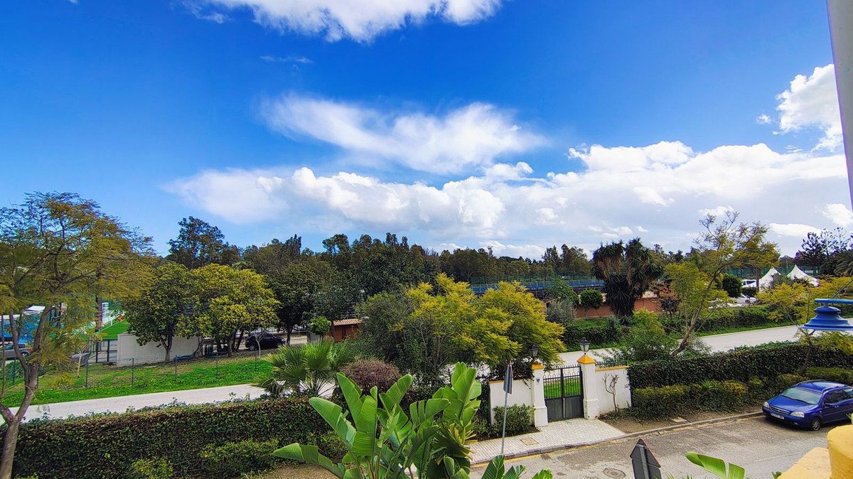 Appartement te koop in Nueva Andalucía | 4 slaapkamers H5311447