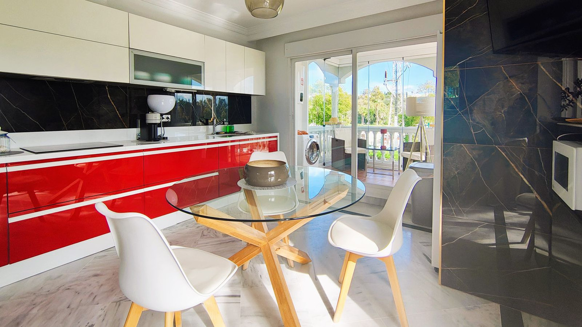 Appartement te koop in Nueva Andalucía | 4 slaapkamers H5311447