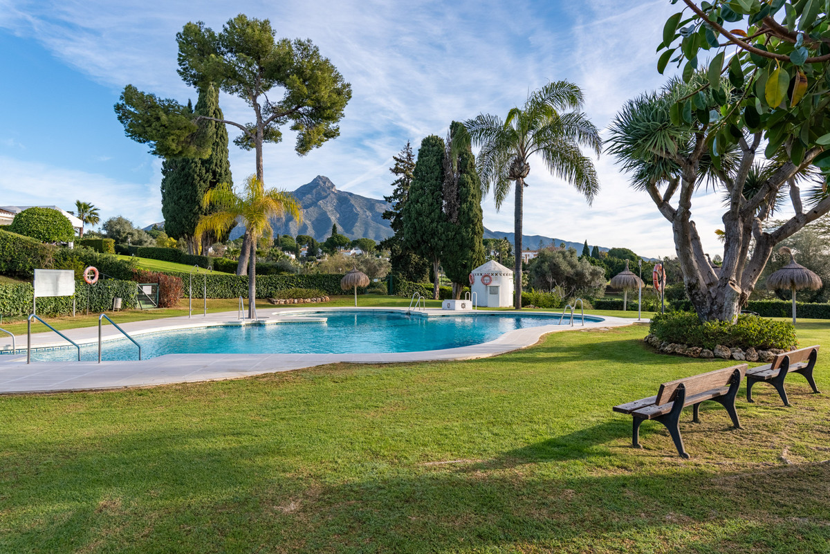 Appartement te koop in Nueva Andalucía | 2 slaapkamers H5314630