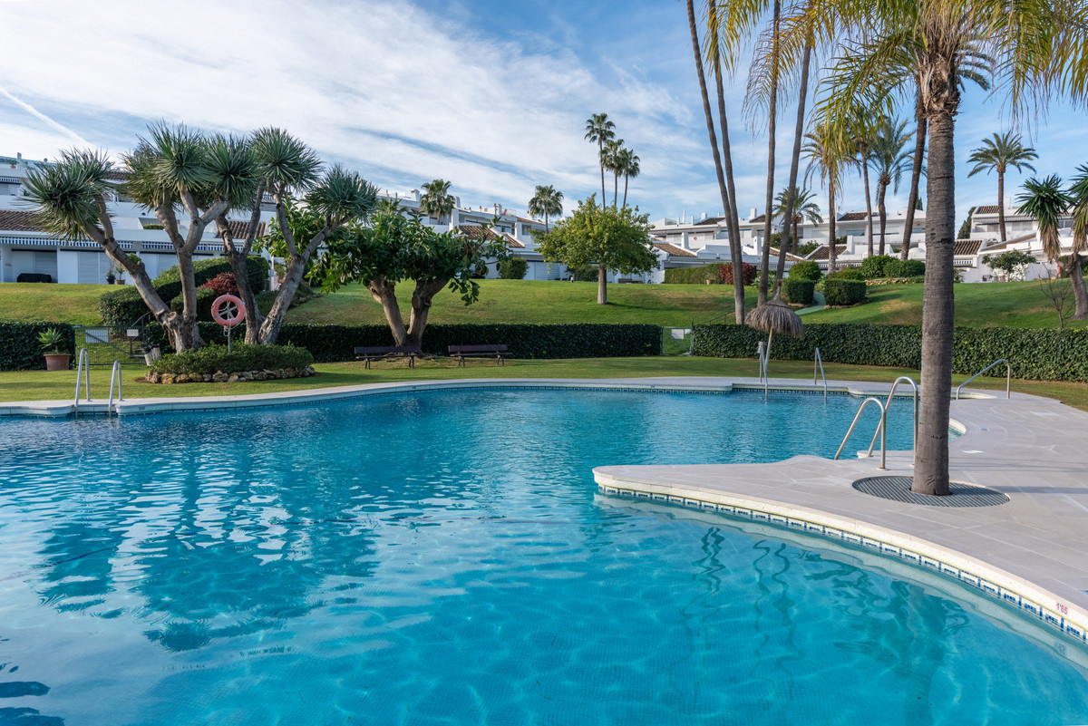 Appartement te koop in Nueva Andalucía | 2 slaapkamers H5314630