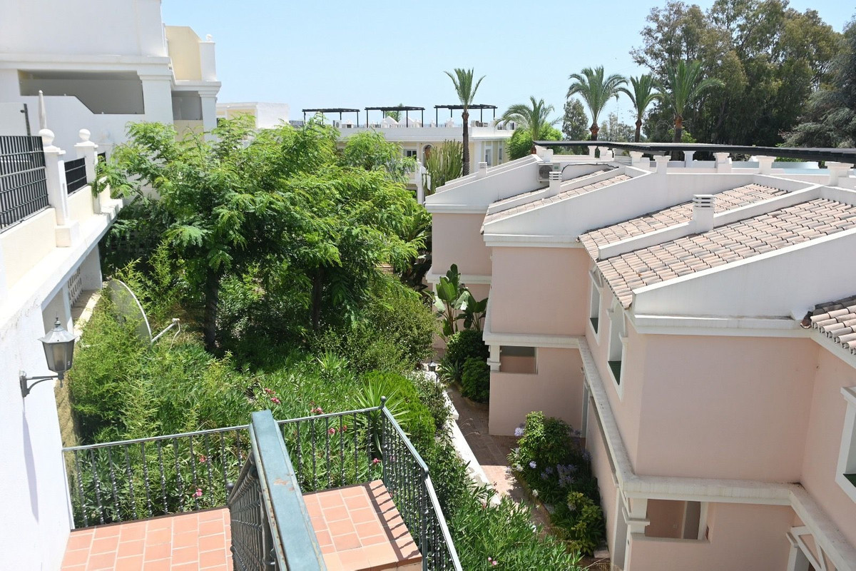 Appartement te koop in Nueva Andalucía | 2 slaapkamers H5315641
