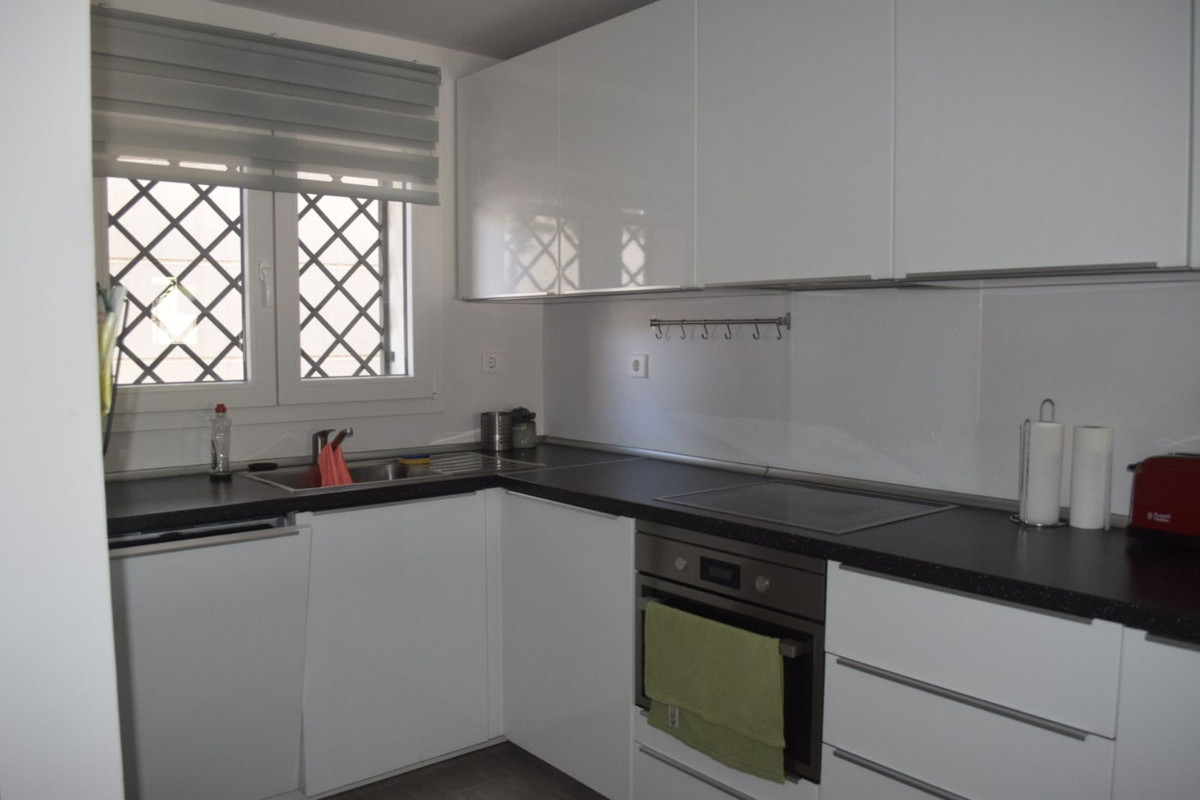 Appartement te koop in Nueva Andalucía | 2 slaapkamers H5315641
