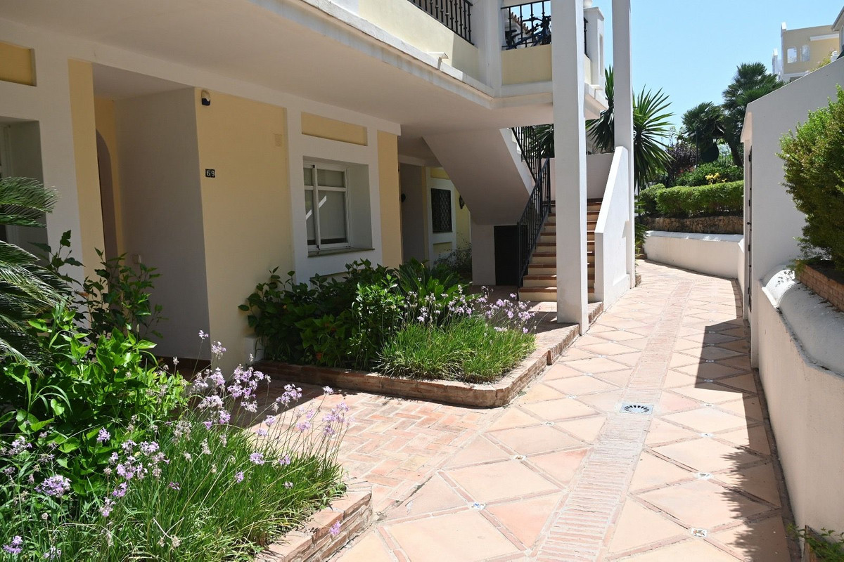 Appartement te koop in Nueva Andalucía | 2 slaapkamers H5315641