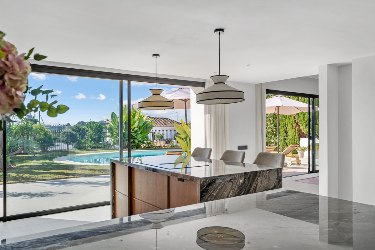 Appartement te koop in Nueva Andalucía | 4 slaapkamers H5315866