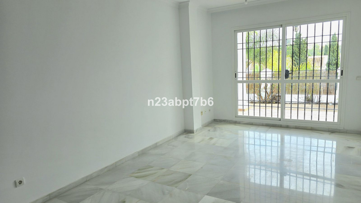 Appartement te koop in Nueva Andalucía | 2 slaapkamers H5315965