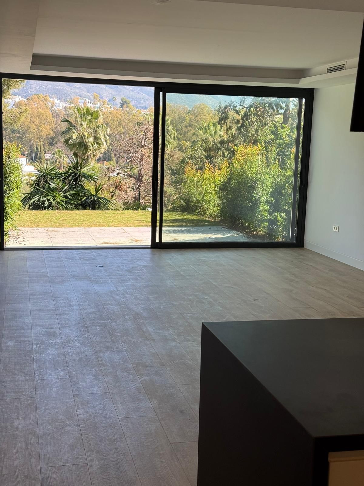 Appartement te koop in Nueva Andalucía | 1 slaapkamers H5316055