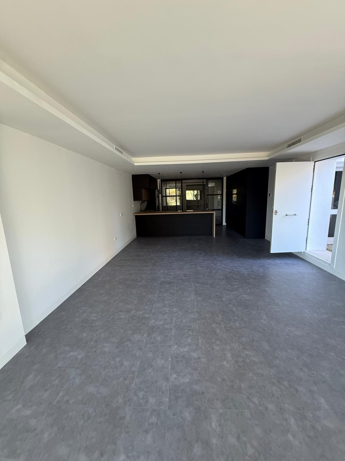 Appartement te koop in Nueva Andalucía | 1 slaapkamers H5316097