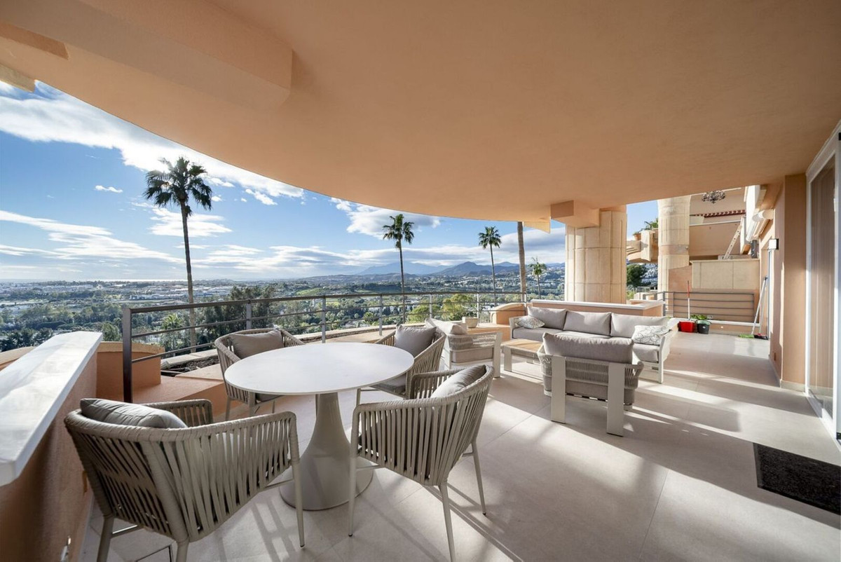 Appartement te koop in Nueva Andalucía | 3 slaapkamers H5316589