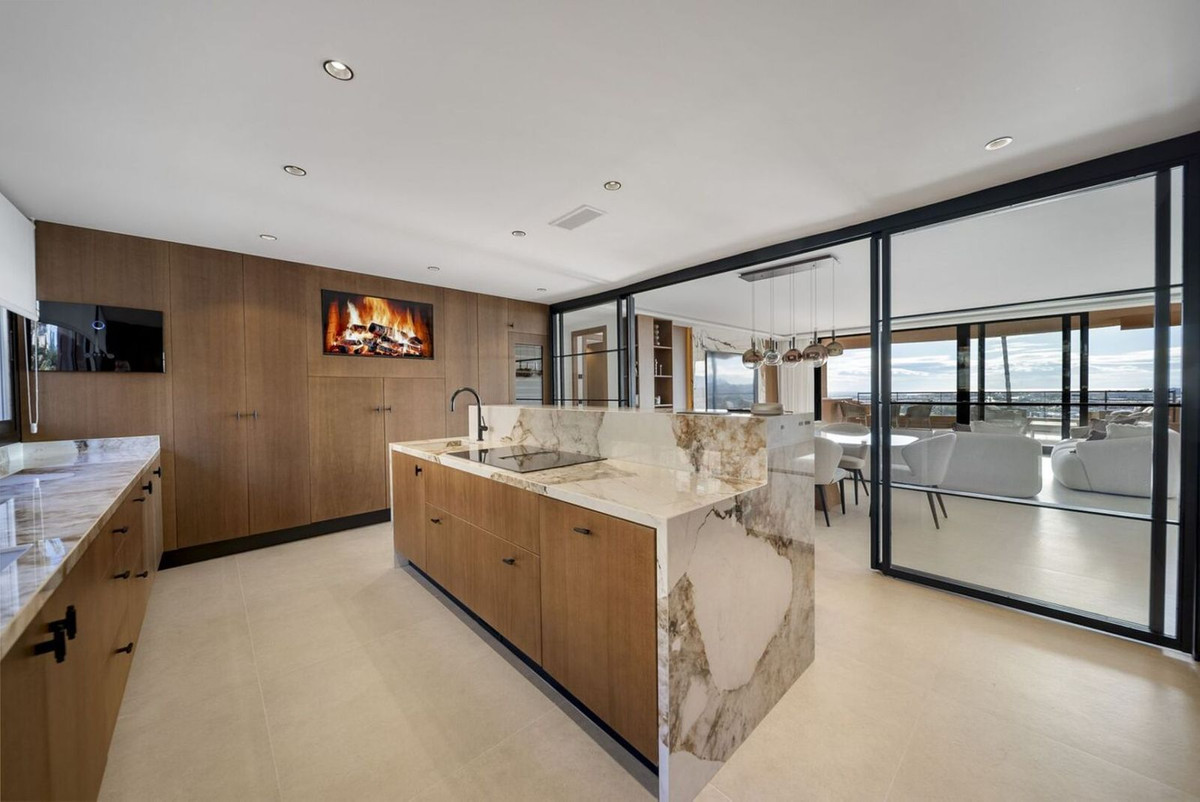 Appartement te koop in Nueva Andalucía | 3 slaapkamers H5316589