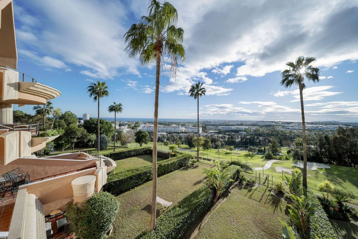 Appartement te koop in Nueva Andalucía | 3 slaapkamers H5316589