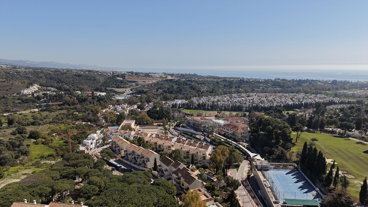 Appartement te koop in Nueva Andalucía | 2 slaapkamers H5317939