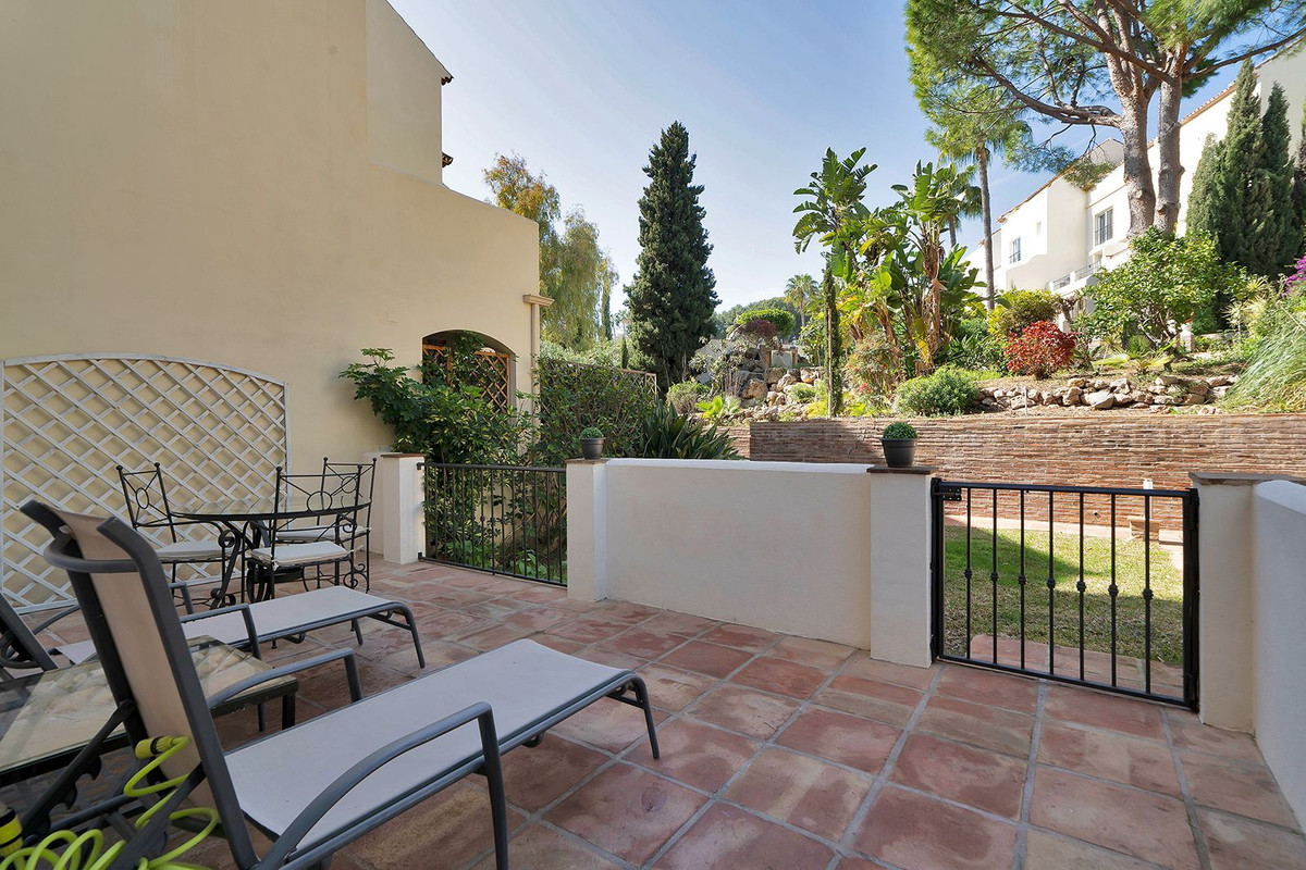 Appartement te koop in Nueva Andalucía | 2 slaapkamers H5317939