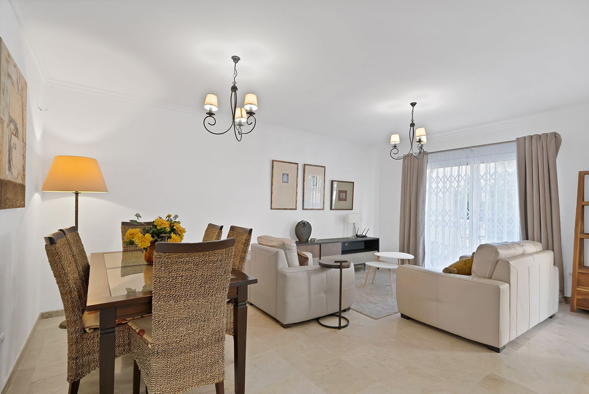 Appartement te koop in Nueva Andalucía | 2 slaapkamers H5317939