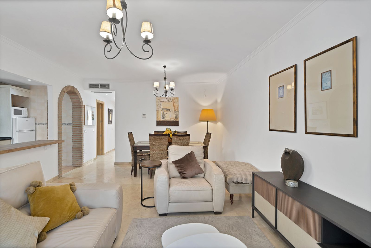 Appartement te koop in Nueva Andalucía | 2 slaapkamers H5317939